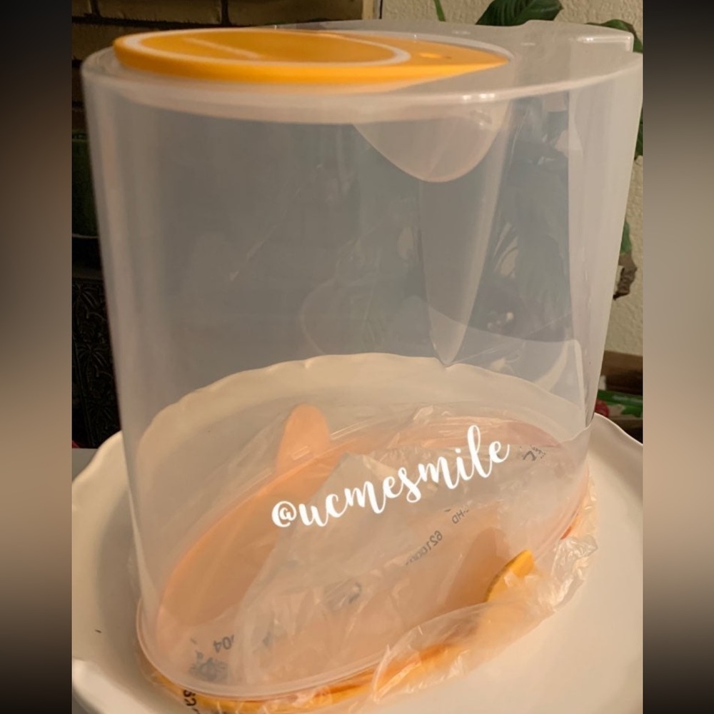 Tupperware Extra Large Modular Mate Millenium Flip up Lid Cereal Modular Mates